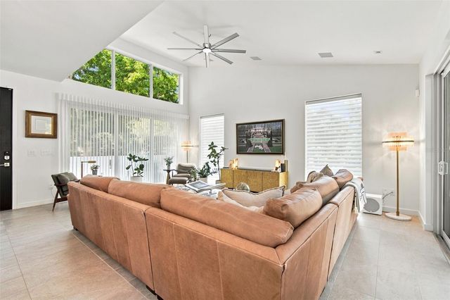 4440 POMPANO DRIVE SE, St Petersburg, FL 33705