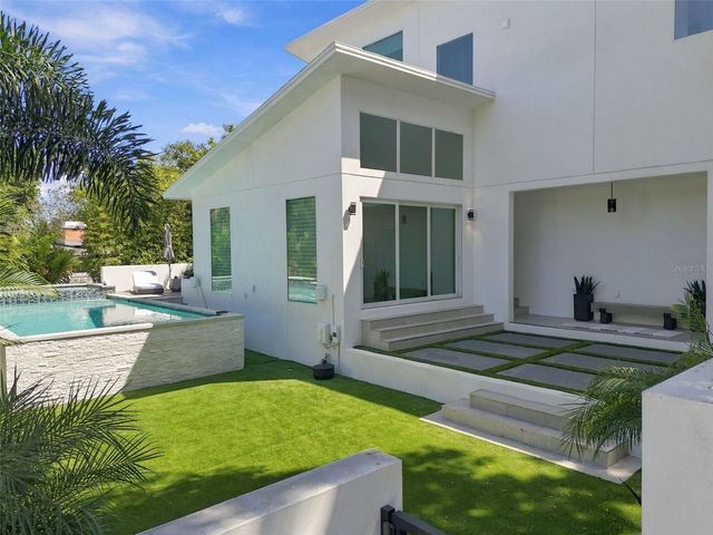 4440 POMPANO DRIVE SE, St Petersburg, FL 33705