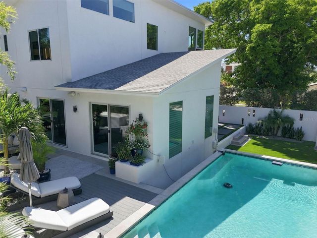 4440 POMPANO DRIVE SE, St Petersburg, FL 33705