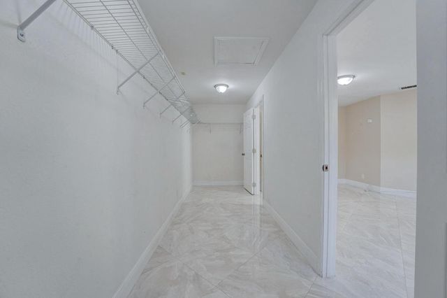 2220 NE 41st Street, Lighthouse Point, FL 33064