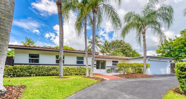 2220 NE 41st Street, Lighthouse Point, FL 33064