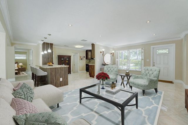 2220 NE 41st Street, Lighthouse Point, FL 33064