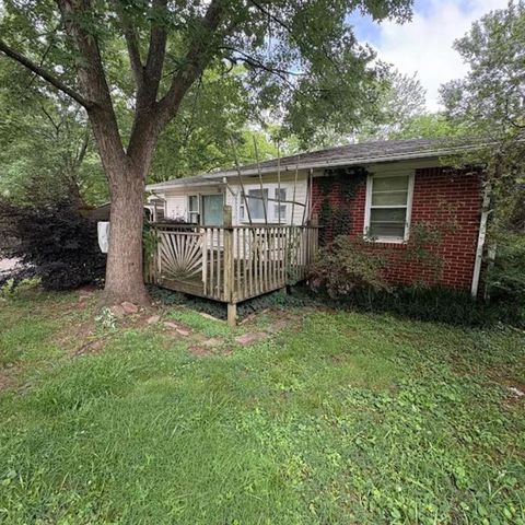 623 Dunton Circle SE, Smyrna, GA 30082
