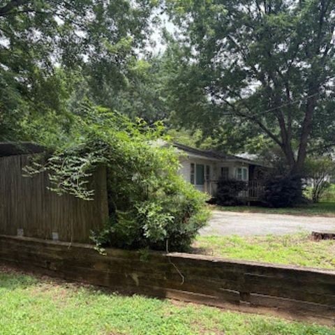 623 Dunton Circle SE, Smyrna, GA 30082