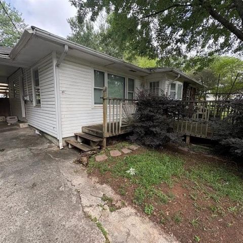 623 Dunton Circle SE, Smyrna, GA 30082
