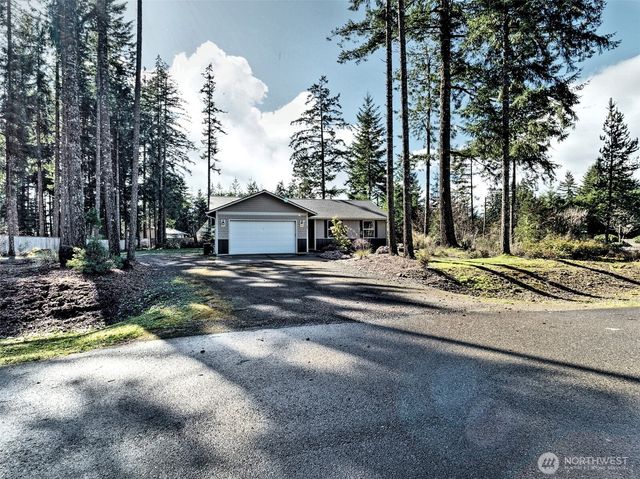 30 E Lilly Pond Lane, Shelton, WA 98584