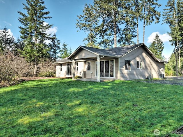 30 E Lilly Pond Lane, Shelton, WA 98584