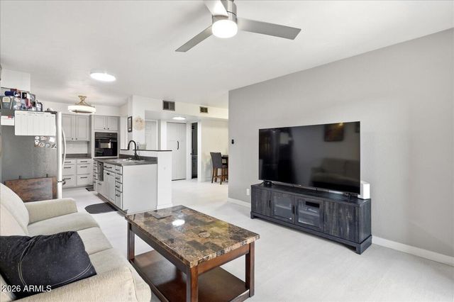 540 N MAY -- 1075, Mesa, AZ 85201