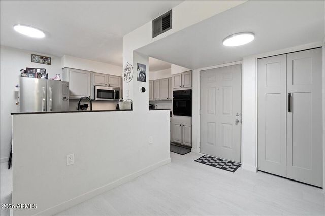 540 N MAY -- 1075, Mesa, AZ 85201