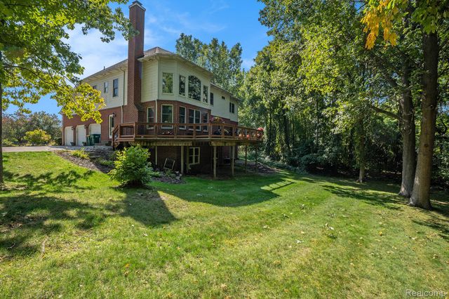 5479 Woodcreek Court, Independence Charter Township, MI 48348