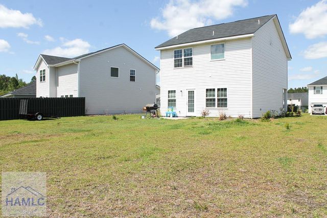 206 Brightleaf Circle, Hinesville, GA 31313