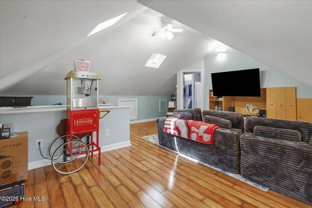105 Pointe Drive, La Grange, NC 28551