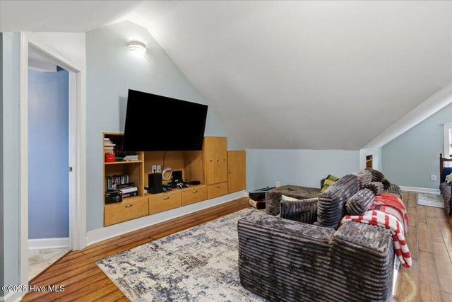 105 Pointe Drive, La Grange, NC 28551