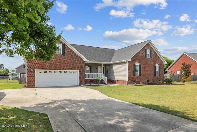 105 Pointe Drive, La Grange, NC 28551