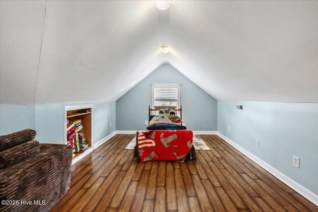 105 Pointe Drive, La Grange, NC 28551