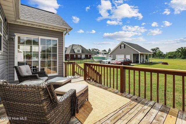 105 Pointe Drive, La Grange, NC 28551