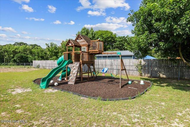 105 Pointe Drive, La Grange, NC 28551