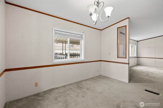 139 NE Saturn Lane, Bremerton, WA 98311