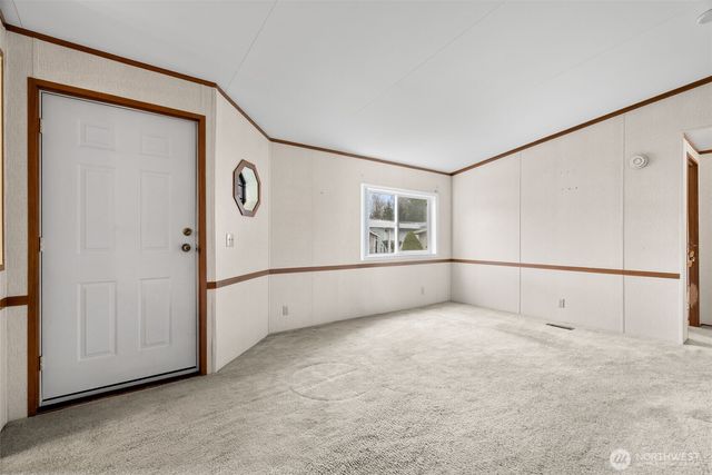 139 NE Saturn Lane, Bremerton, WA 98311