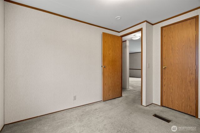 139 NE Saturn Lane, Bremerton, WA 98311