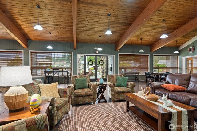 139 NE Saturn Lane, Bremerton, WA 98311