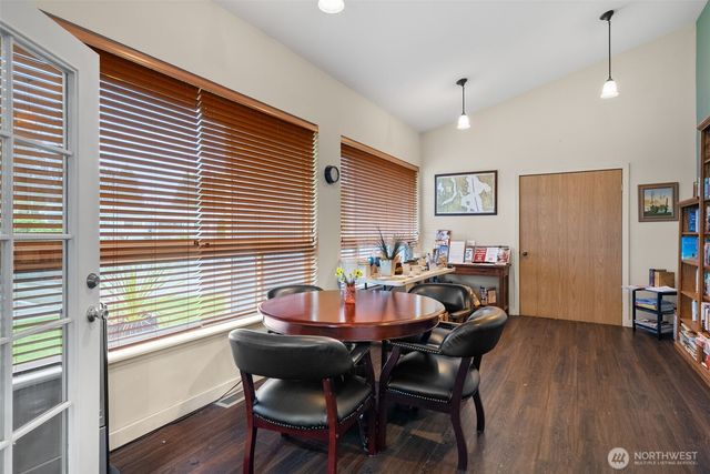 139 NE Saturn Lane, Bremerton, WA 98311