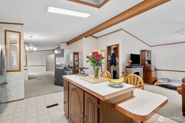 139 NE Saturn Lane, Bremerton, WA 98311