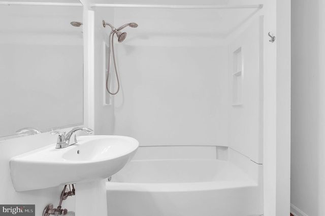 5627 CRESTWOOD CT, Frederick, MD 21703