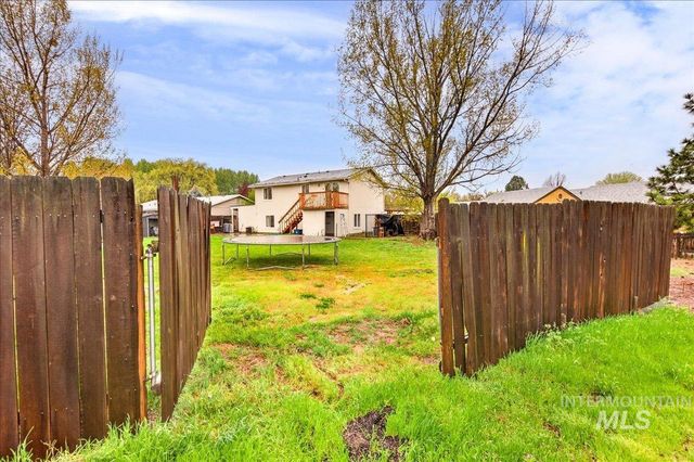 580 Easy St, Kuna, ID 83634