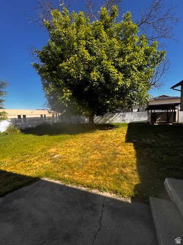 1404 S 1100 W, Syracuse, UT 84075