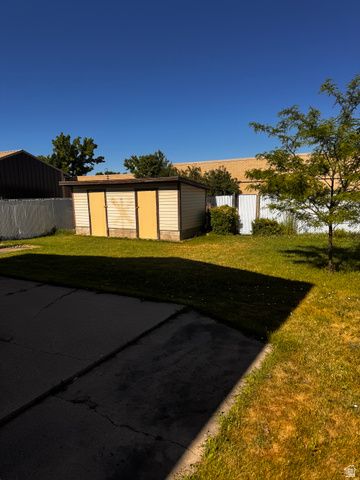 1404 S 1100 W, Syracuse, UT 84075