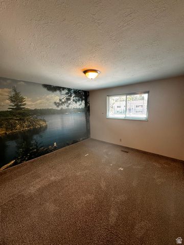 1404 S 1100 W, Syracuse, UT 84075