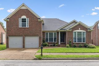 8468 Beautiful Valley Dr, Nashville, TN 37221