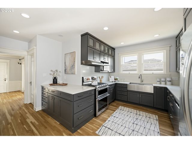 3017 Ne 12TH Ave, Portland, OR 97212