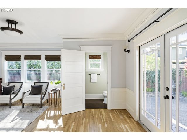 3017 Ne 12TH Ave, Portland, OR 97212