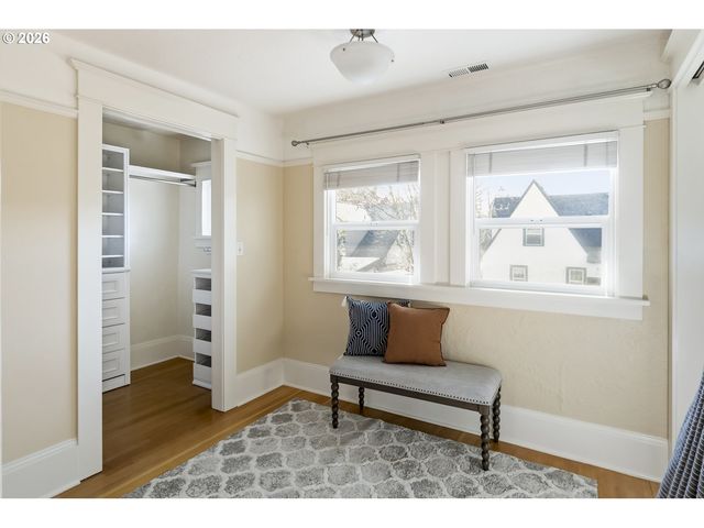 3017 Ne 12TH Ave, Portland, OR 97212