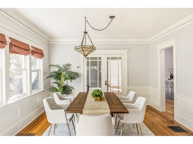 3017 Ne 12TH Ave, Portland, OR 97212