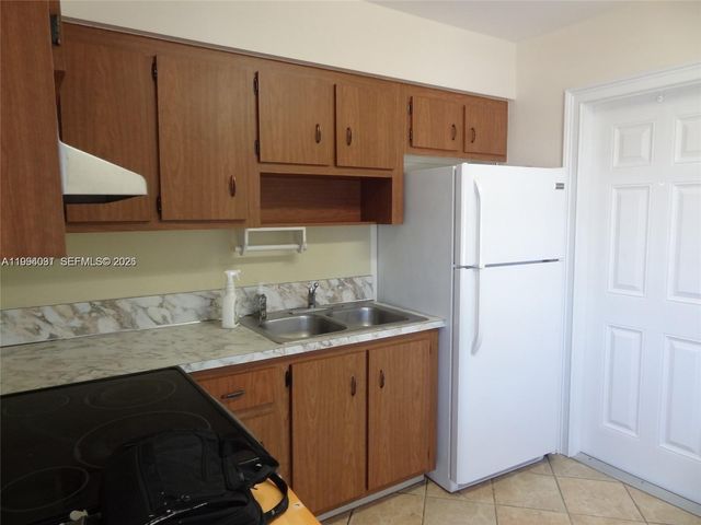 2212 Johnson St 2212, Hollywood, FL 33020