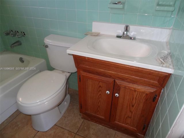 2212 Johnson St 2212, Hollywood, FL 33020