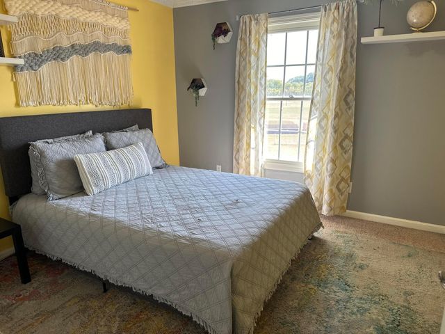 1048 Parkway Drive, Logan, OH 43138