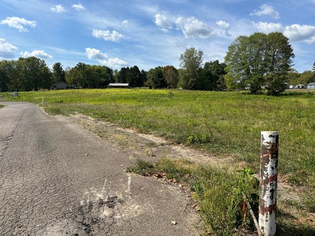 1048 Parkway Drive, Logan, OH 43138