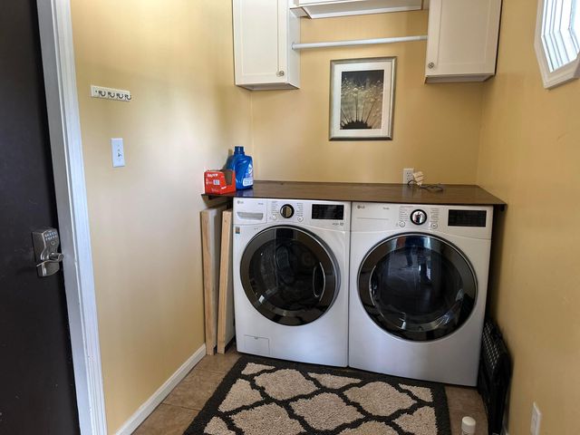 1048 Parkway Drive, Logan, OH 43138