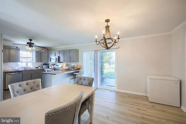 3703 WHEATLAND DR, Dover, PA 17315