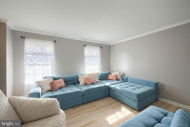 3703 WHEATLAND DR, Dover, PA 17315