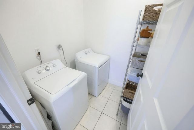 3703 WHEATLAND DR, Dover, PA 17315