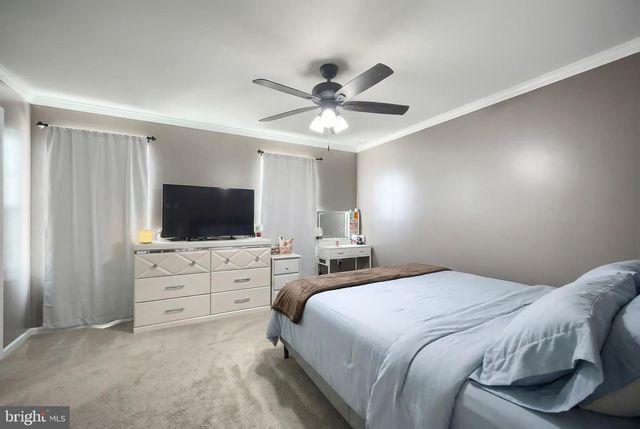 3703 WHEATLAND DR, Dover, PA 17315