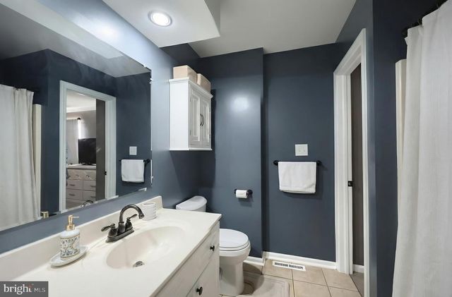 3703 WHEATLAND DR, Dover, PA 17315