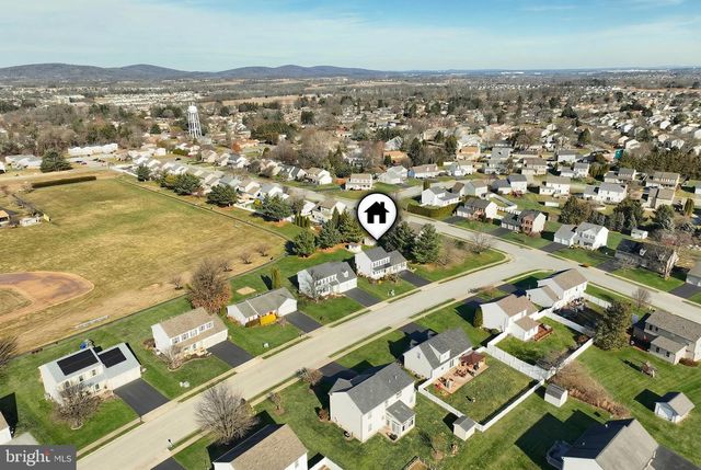 3703 WHEATLAND DR, Dover, PA 17315