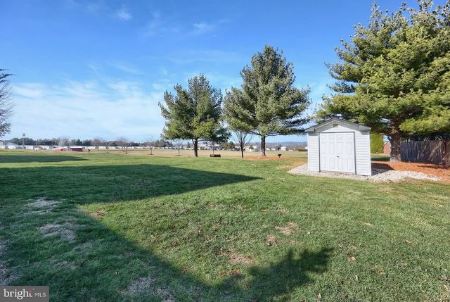 3703 WHEATLAND DR, Dover, PA 17315