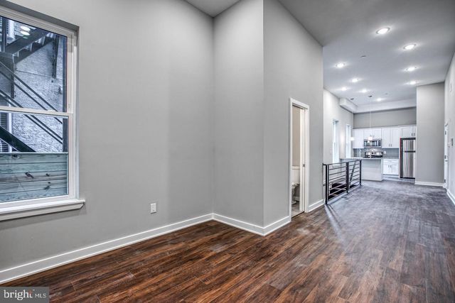 1316 S BROAD ST, Philadelphia, PA 19146